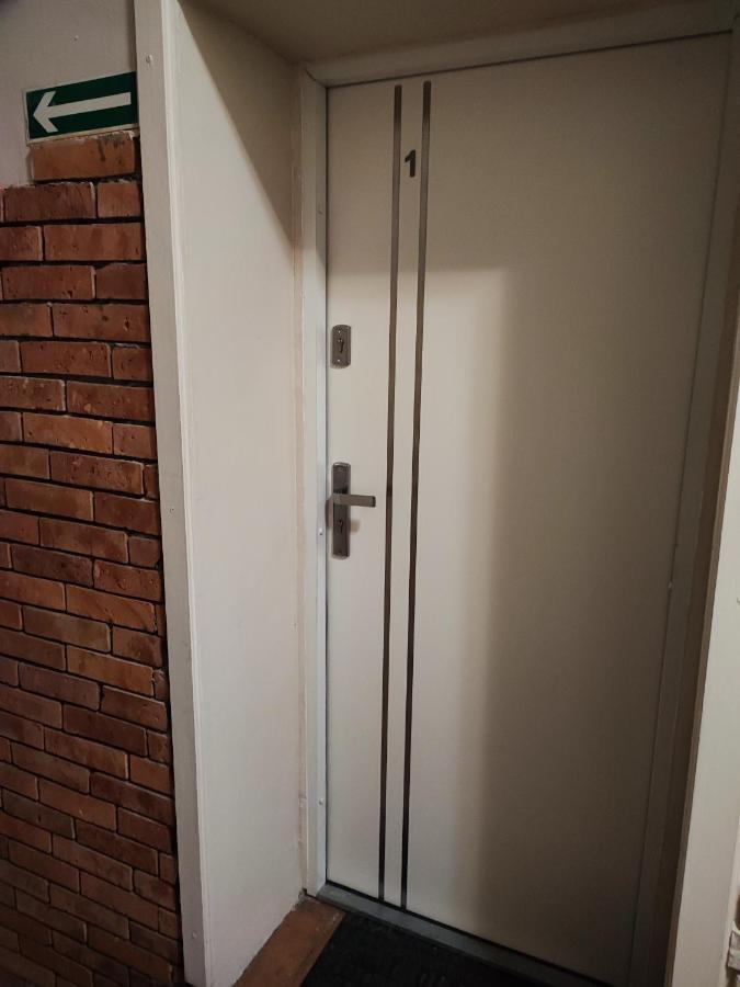 Apartament - Mieszkanie Samodzielne Иновроцлав Екстериор снимка